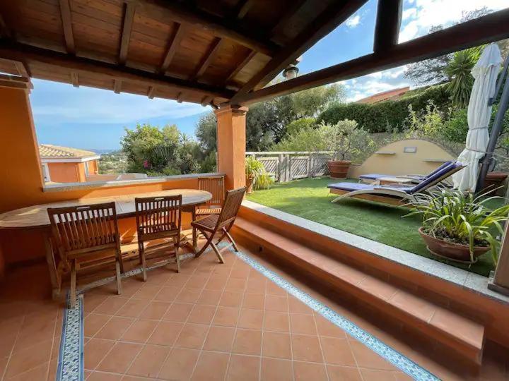 Romantica Suite Panoramica Villasimius Exterior photo